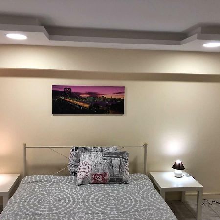 Sunmer Apartment 1Minute From Sea, 15 Min From The Airport Artemis City Center מראה חיצוני תמונה