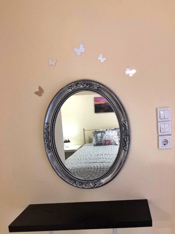 Sunmer Apartment 1Minute From Sea, 15 Min From The Airport Artemis City Center מראה חיצוני תמונה